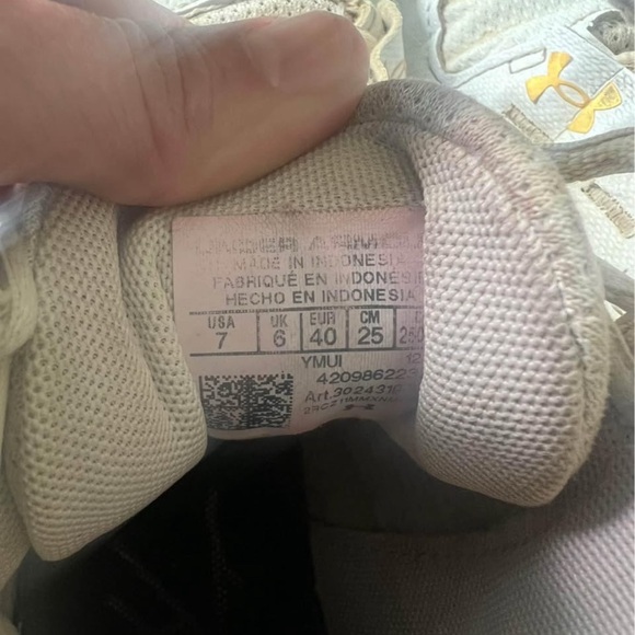 Under Armour Bryce Harper Baseball Cleats - Picture 5 of 5